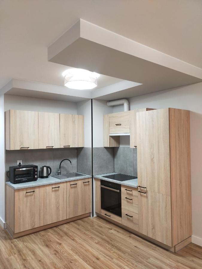 Fajny Apartament Z Parkingiem, Obok Metra. Varsovia Exterior foto