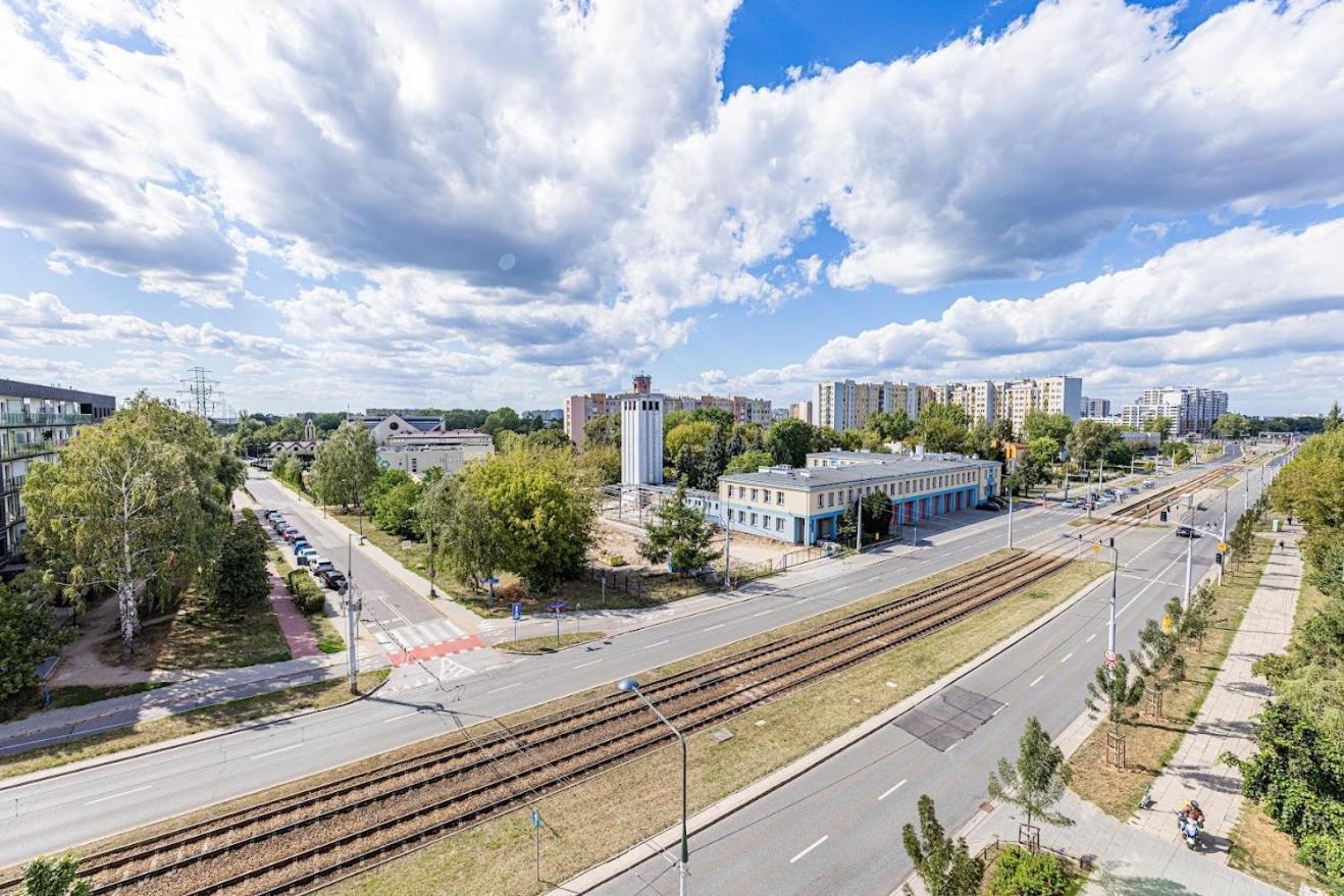 Fajny Apartament Z Parkingiem, Obok Metra. Varsovia Exterior foto