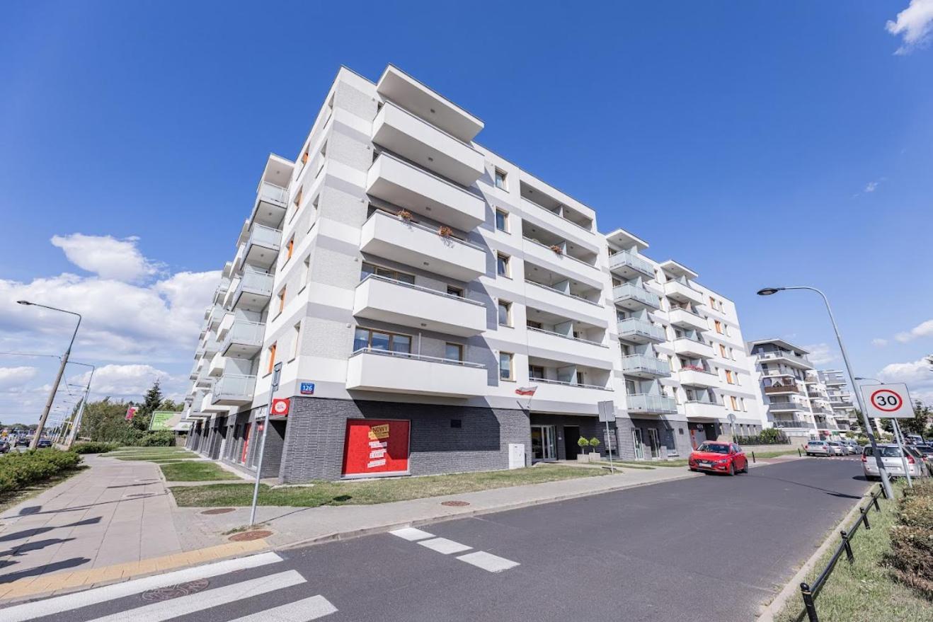 Fajny Apartament Z Parkingiem, Obok Metra. Varsovia Exterior foto