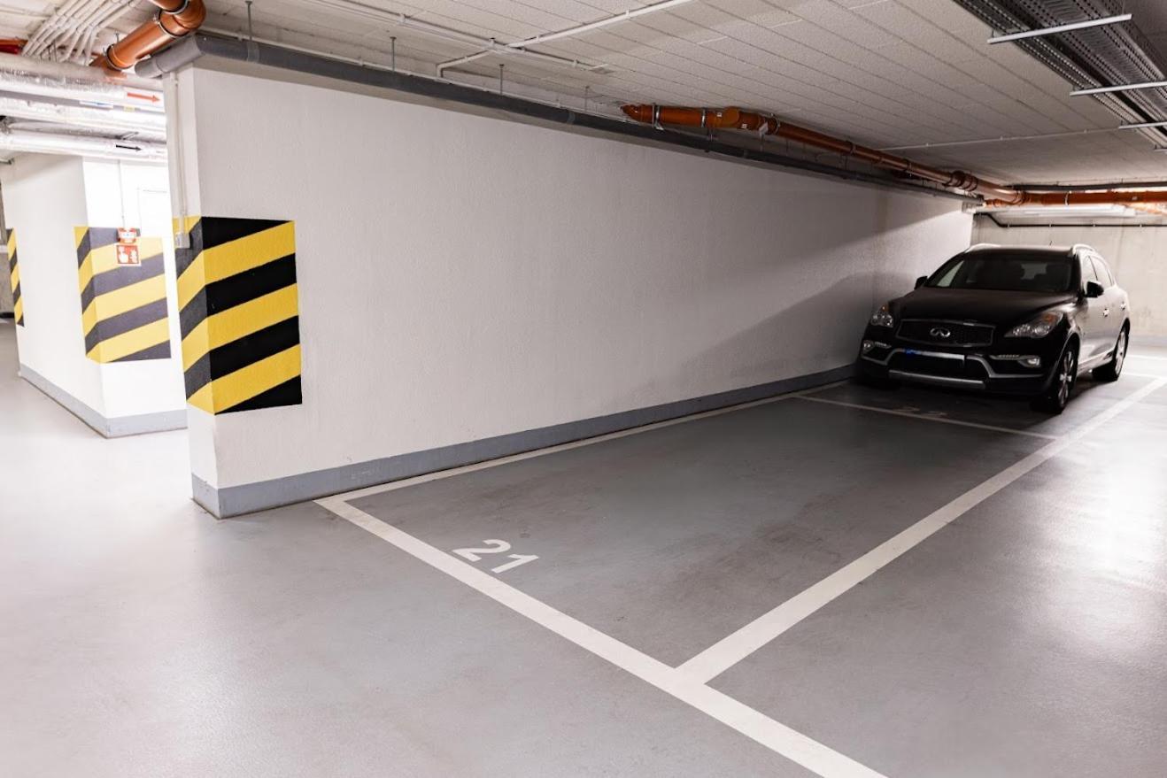 Fajny Apartament Z Parkingiem, Obok Metra. Varsovia Exterior foto